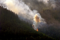Mt Hood Complex-2006-spot fire grows